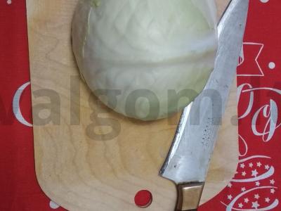 Kopūstų kotletai su daržovėmis ant manų kruopų Žingsnis 1