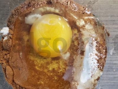 Greitas šokoladinis keksas Žingsnis 2