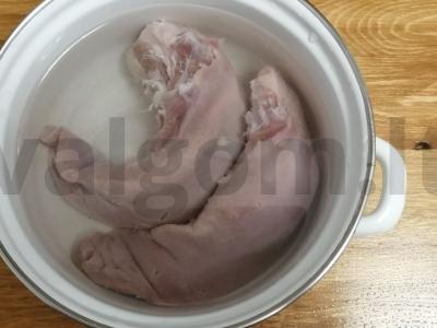 Liežuvio salotos "Aštrus liežuvis" Žingsnis 1