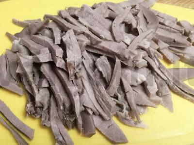 Liežuvio salotos "Aštrus liežuvis" Žingsnis 3