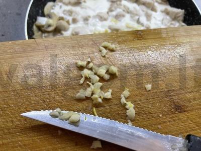Makaronai su vištiena ir grybais grietinėlės padaže Žingsnis 5