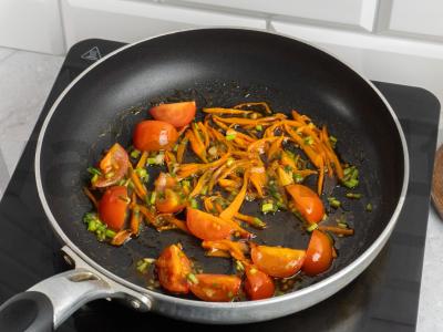 Daržovių soba su aitriųjų paprikų padažu Žingsnis 2