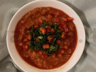 Pomidorų sriuba su raudonaisiais lęšiais multicooker įrenginyje pagrindine nuotrauka