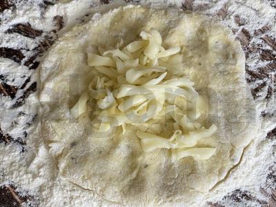 Bulvių pyragėliai su sūriu Žingsnis 5