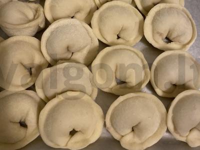 Klasikiniai koldūnai su kiaulienos ir jautienos malta mėsa Žingsnis 6