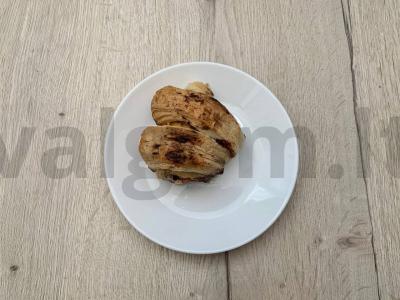 Švelnūs sluoksniuotos tešlos suktinukai su bananais ir "Nutella pagrindine nuotrauka