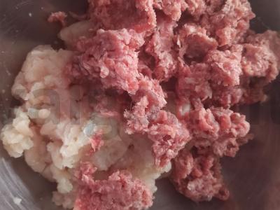 Prancūziško stiliaus mišrios maltos mėsos kotletai Žingsnis 3