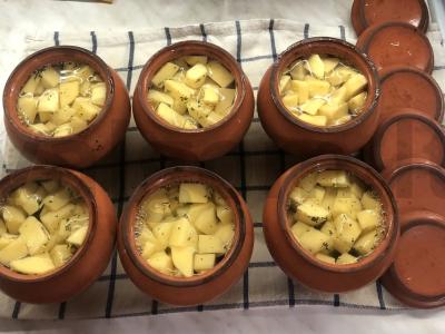 Elnienos kepsnys su pievagrybiais puoduose Žingsnis 16