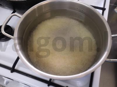 Kutija su ryžiais, sultenėmis ir medumi Žingsnis 2