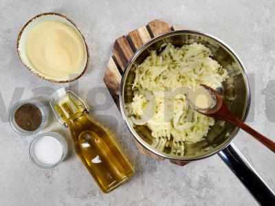 Kopūstų kotletai su manų kruopomis ir pienu Žingsnis 1