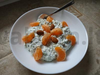 Varškės desertas su chia pagrindine nuotrauka