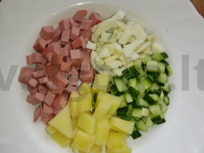 Kempingai okroshka Žingsnis 1