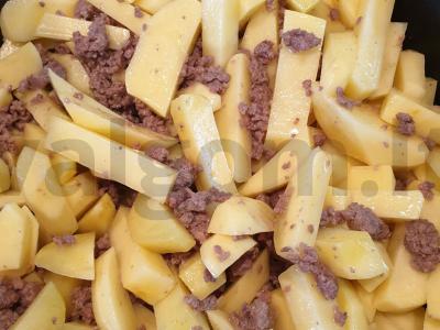 Bulvės su mėsa Žingsnis 3