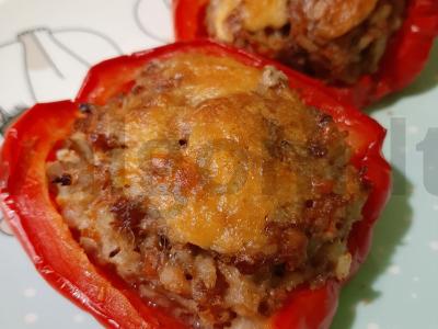 Įdarytos paprikų valtys su sūrio kepurėle pagrindine nuotrauka