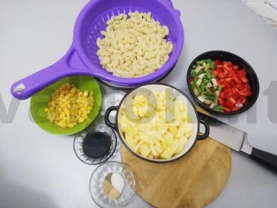 Daržovių asorti su makaronais Žingsnis 1