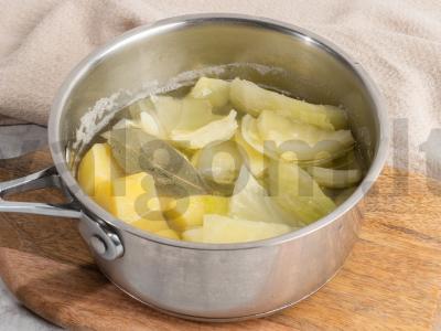 Baltųjų kopūstų tyrės sriuba Žingsnis 2