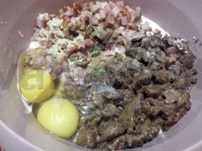 Sodrus kepenų ir mėsos terinas su prieskoniais ir pistacijomis Žingsnis 3