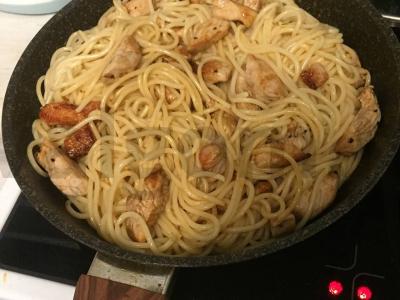 Makaronai su kalakutiena Žingsnis 3