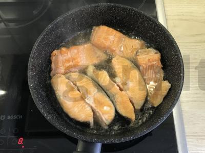 Švelnus upėtakis grietinėlėje Žingsnis 2