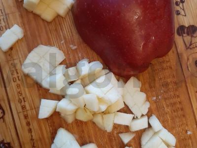 Vaisių salotos su mandarinais, obuoliais ir bananais Žingsnis 2