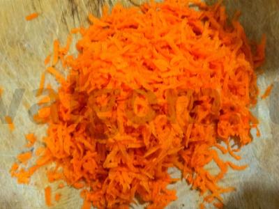 Funchose su daržovėmis padaže Žingsnis 2