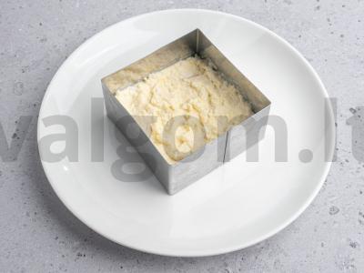 Žuvies salotos su žuvies krekeriais Žingsnis 4