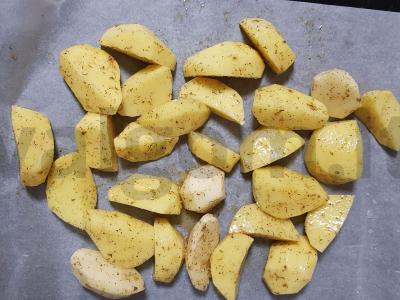 Bulvės orkaitėje su brokoliais ir žiediniais kopūstais Žingsnis 1