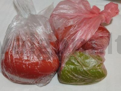 Paprastas baklažanų, saldžiųjų paprikų ir minkštosios bryndzos terinas Žingsnis 1