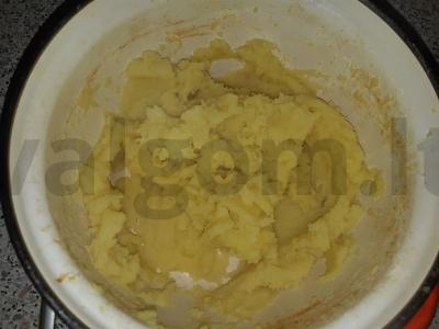 Pyragai su bulvėmis ir žirniais Žingsnis 2