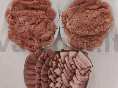 Vištienos krūtinėlės suktinukas su kepenėlių dešra ir rūkyta krūtinine Žingsnis 1