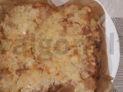 Švelnus birių produktų pyragas su obuoliais pagrindine nuotrauka