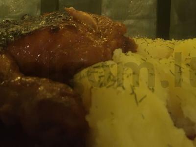 Naminė tabako vištiena pagrindine nuotrauka