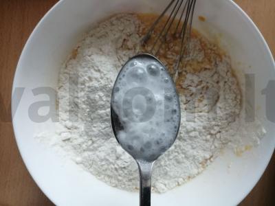 Uogų pyragas Žingsnis 3