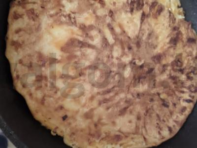 Tingus khachapuri pagrindine nuotrauka