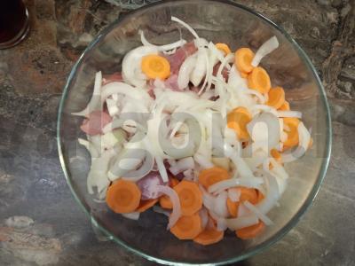 Kiauliena, kepta vyno marinate Žingsnis 3