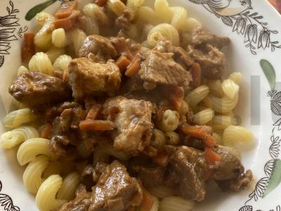 Minutka guliašas pagrindine nuotrauka
