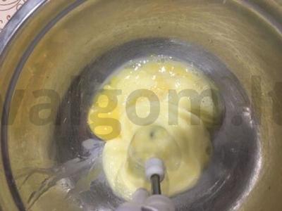 Pieniški blyneliai arbatos vakarėliui. Žingsnis 1