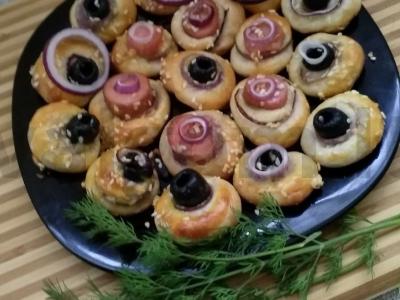 Dešros sagos pagrindine nuotrauka