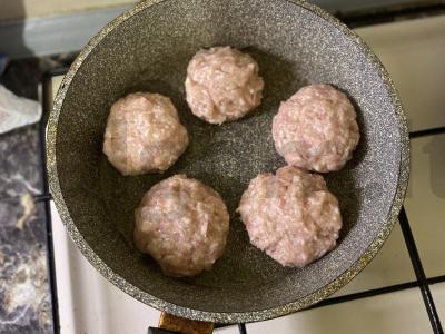 Vištienos kotletai su auksine plutele Žingsnis 4