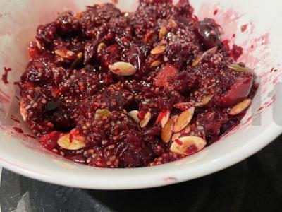 Chia sėklų ir burokėlių košė Žingsnis 4