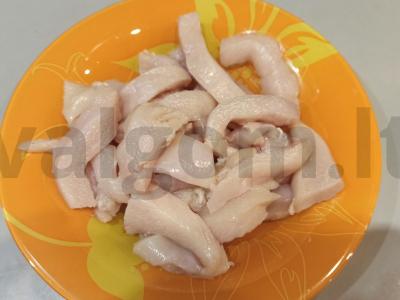Vištienos jautienos Stroganoff grietinėje Žingsnis 1