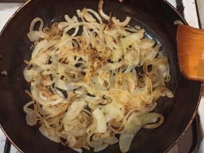 Vištienos jautienos Stroganoff grietinėje Žingsnis 4