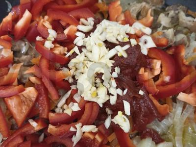Basmati ryžiai su daržovėmis ir kiauliena Žingsnis 5
