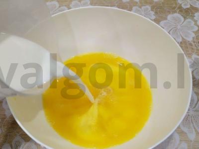 Skanus omletas orkaitėje Žingsnis 2