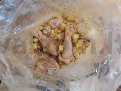 Vištiena ir bulvės kepimo maišelyje Žingsnis 3