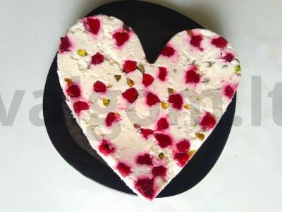 Subtilus varškės terinas su pistacijomis ir avietėmis Žingsnis 4