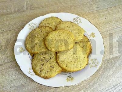 Avižiniai sausainiai su sviestu pagrindine nuotrauka