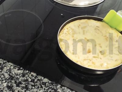 Ispaniškas omletas su bulvėmis Žingsnis 4