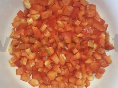 Šviežių daržovių salotos "Šviesoforas" su kukurūzais Žingsnis 1