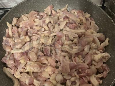 Kvietiniai makaronai udon su vištiena Žingsnis 1